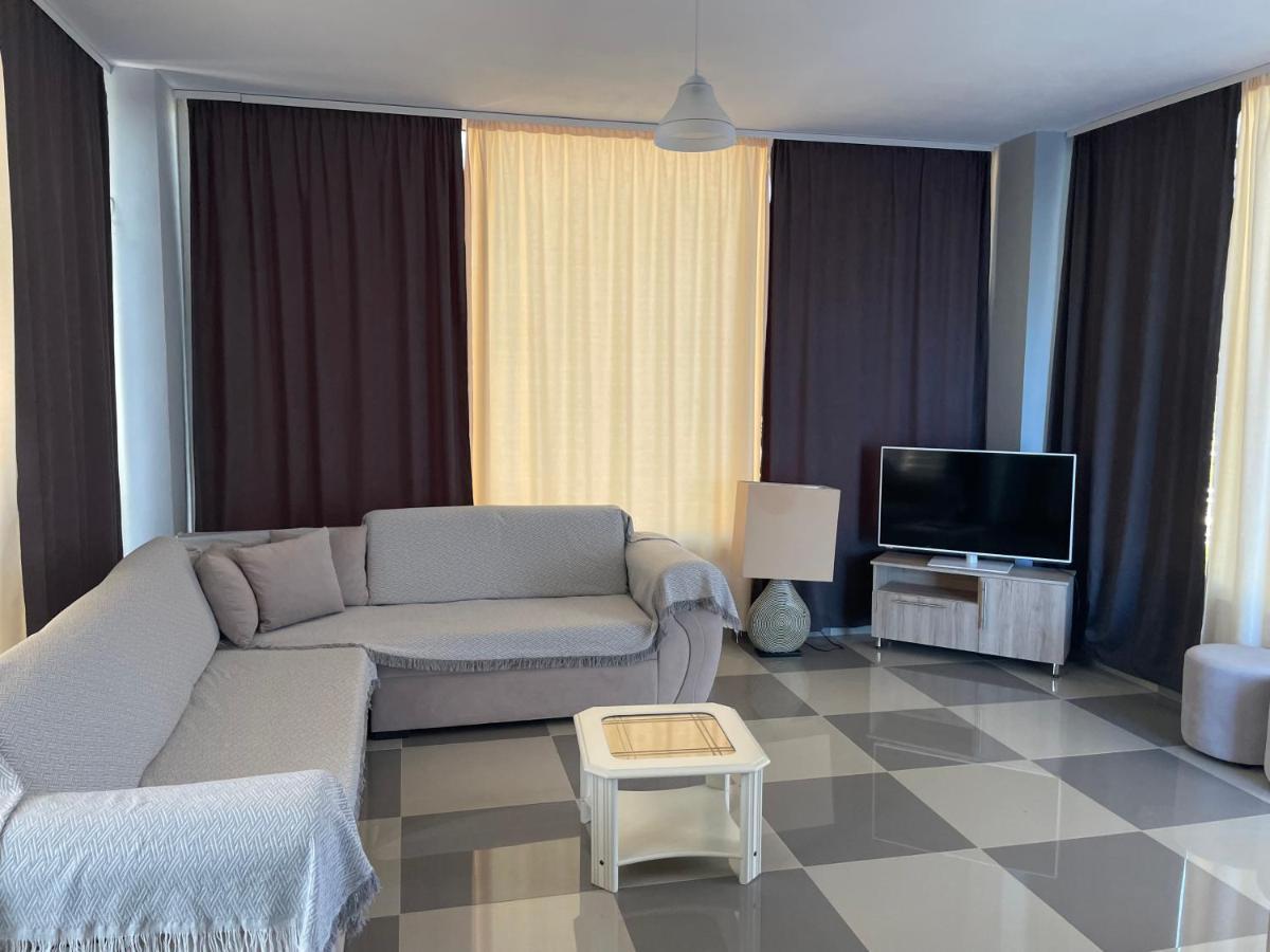 Vitamin Sea Sarandë Exterior foto