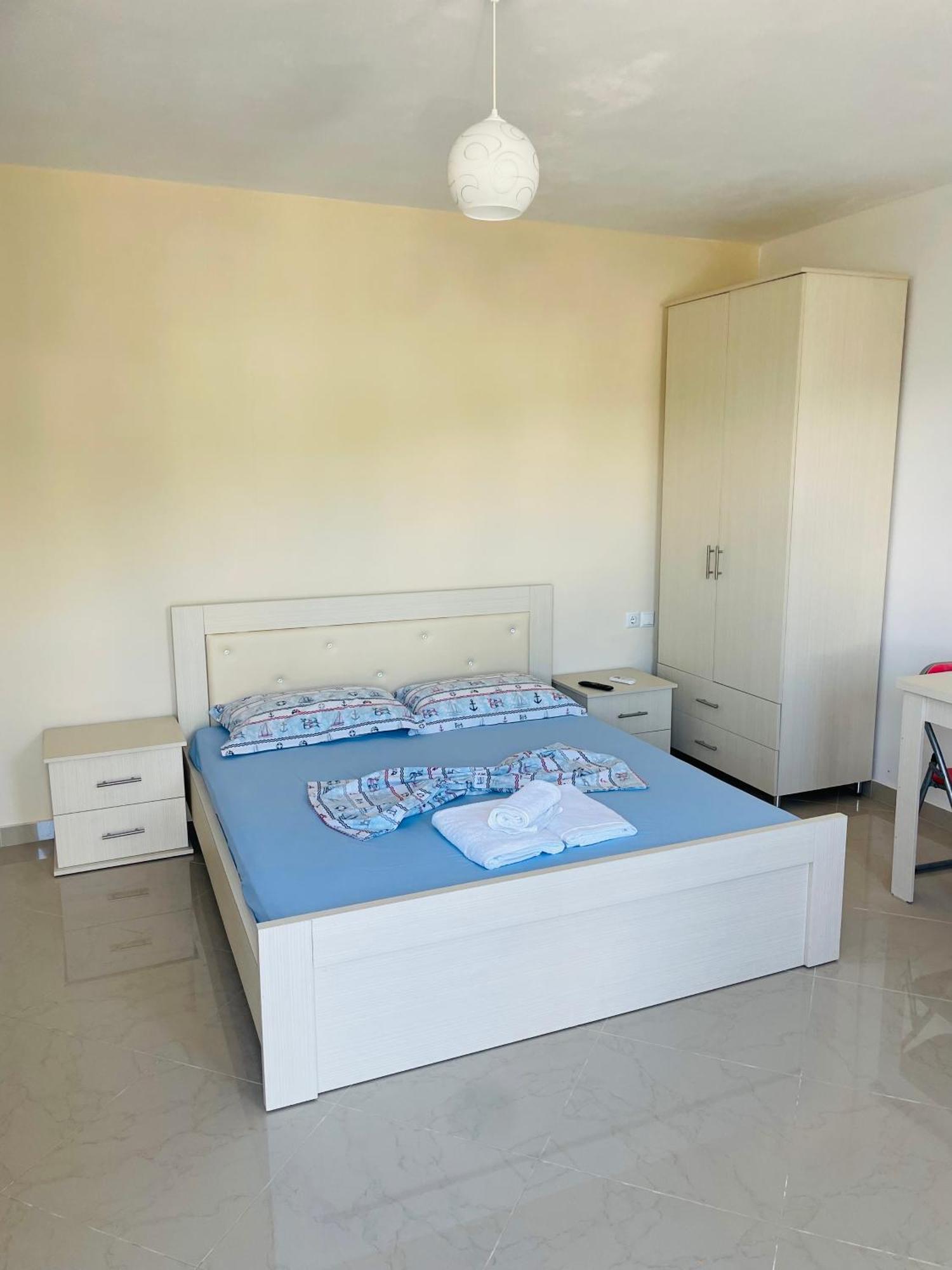 Vitamin Sea Sarandë Exterior foto